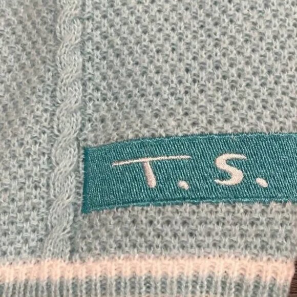 Turquoise Blue 1989 Cable inspired Cardigan made famous by Taylor Swift - small - Picture 3 of 5